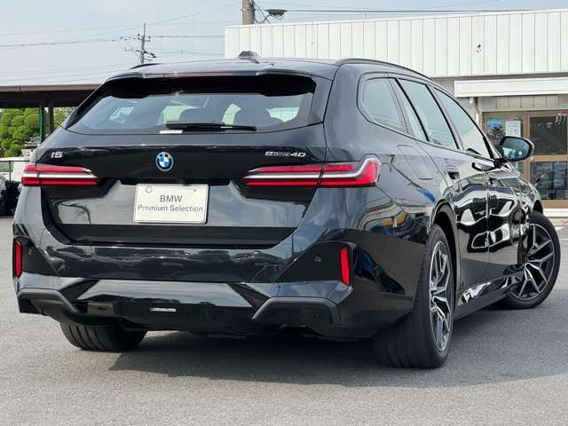 BMW i5 touring