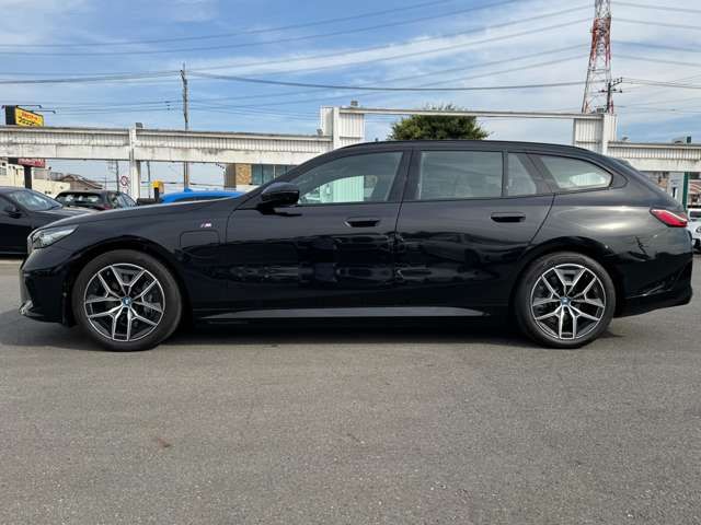 BMW i5 touring
