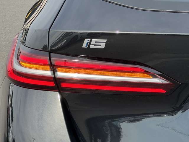 BMW i5 touring