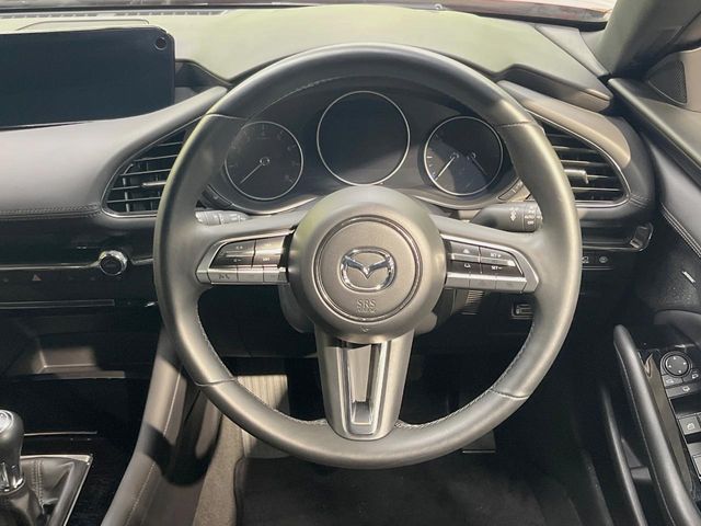 MAZDA3 FASTBACK