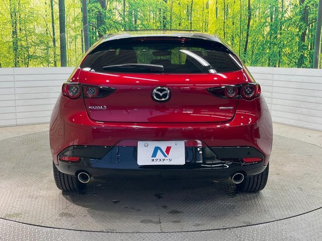 MAZDA3 FASTBACK