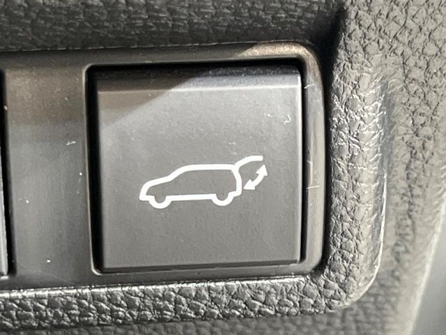 COROLLA CROSS HYBRID
