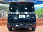 VOXY HYBRID