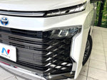 VOXY HYBRID 4WD