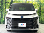 VOXY HYBRID 4WD