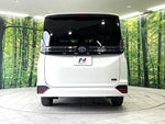VOXY HYBRID 4WD