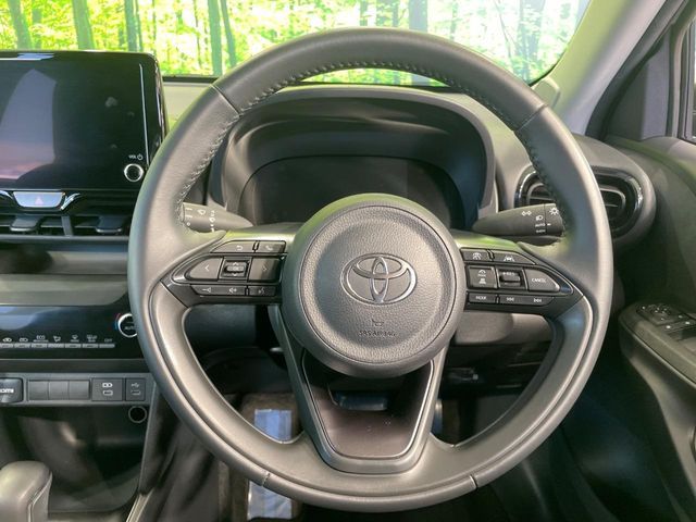 YARIS CROSS
