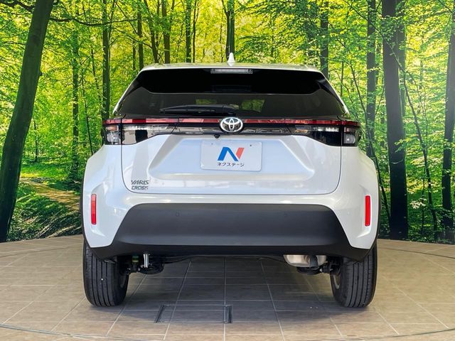 YARIS CROSS