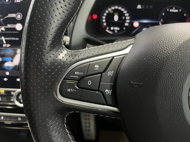 RENAULT MEGANE hatchback
