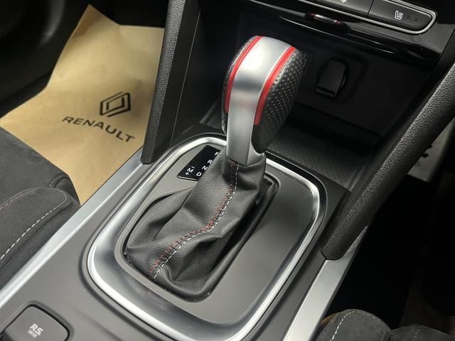 RENAULT MEGANE hatchback