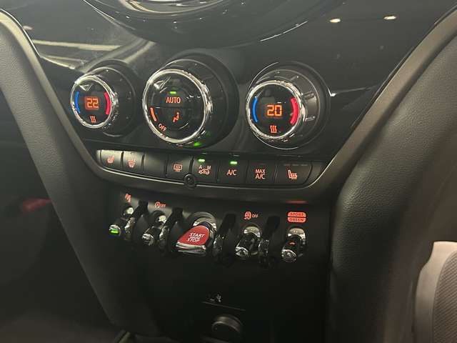 MINI COOPER D CROSSOVER