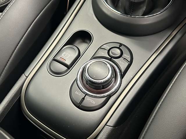 MINI COOPER D CROSSOVER