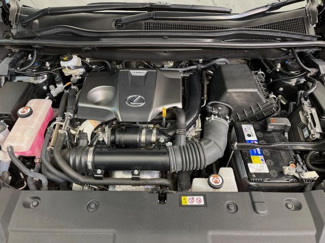 LEXUS NX300 AWD