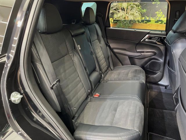 OUTLANDER PHEV