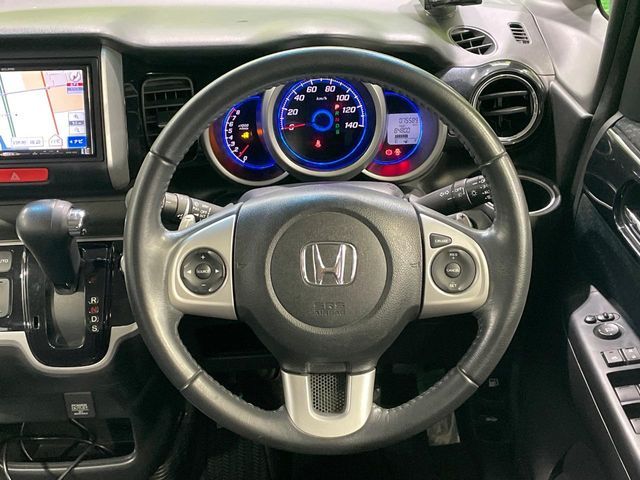 N BOX CUSTOM