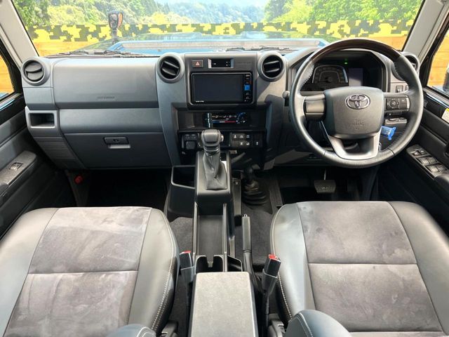 LANDCRUISER 70