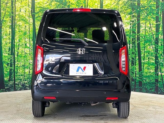 N-WGN CUSTOM 4WD