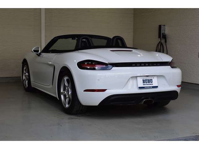 PORSCHE 718BOXSTER