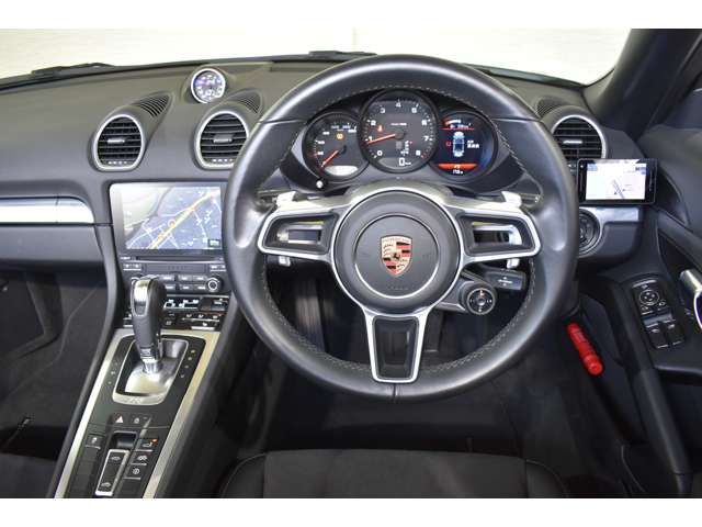 PORSCHE 718BOXSTER