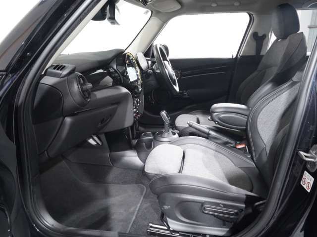 MINI COOPER SD 5DOOR