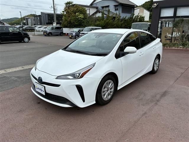 PRIUS 4WD