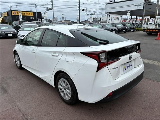 PRIUS 4WD