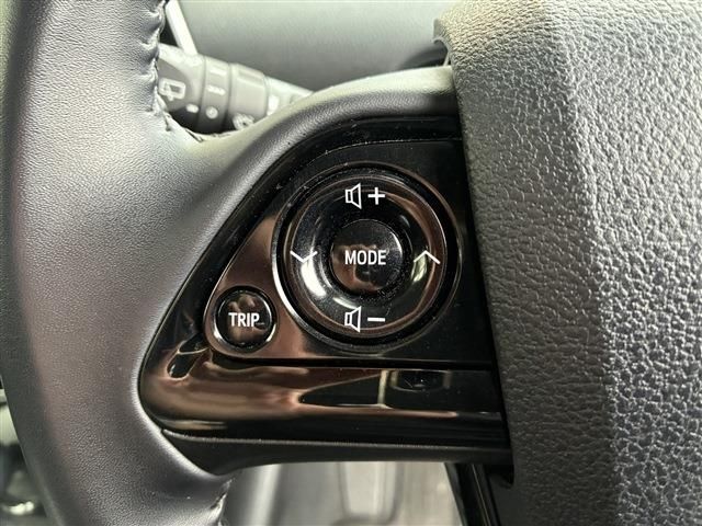 PRIUS 4WD