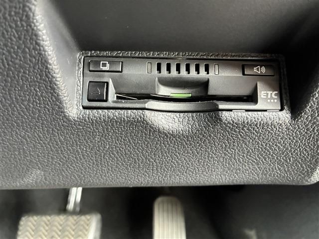 PRIUS 4WD