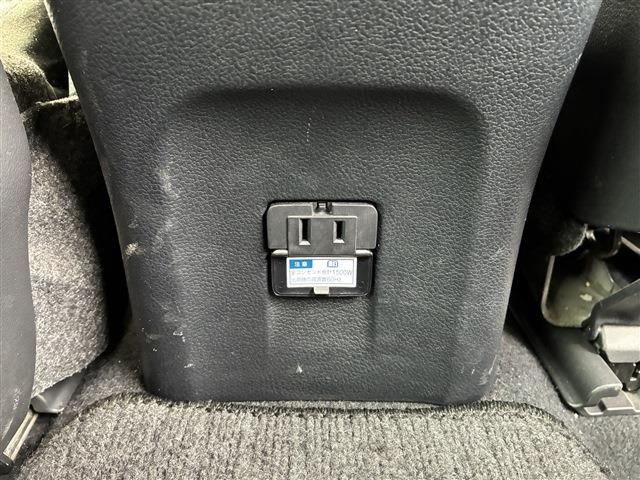PRIUS 4WD