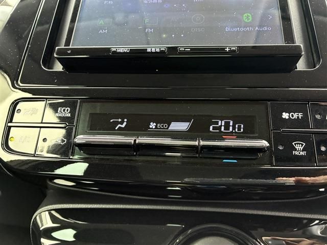 PRIUS 4WD