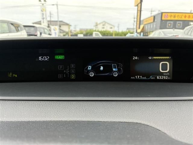 PRIUS 4WD