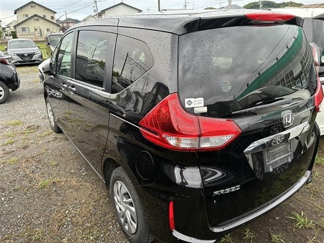FREED 4WD