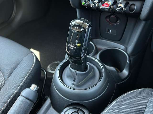 MINI COOPER D