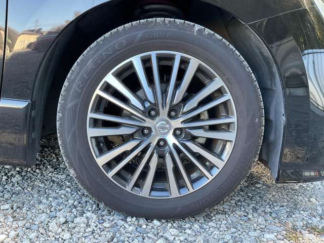 ELGRAND  4WD