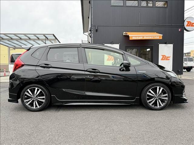 FIT HYBRID