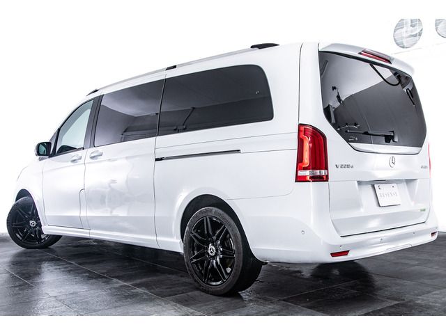MERCEDES BENZ V class