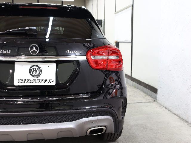 MERCEDES BENZ GLA class