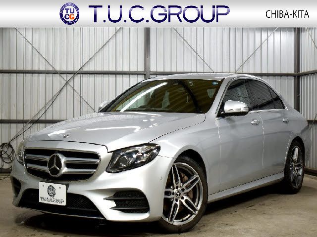 MERCEDES BENZ E class sedan
