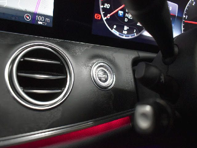 MERCEDES BENZ E class sedan