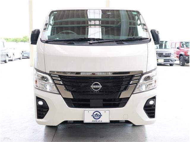 CARAVAN van 2WD