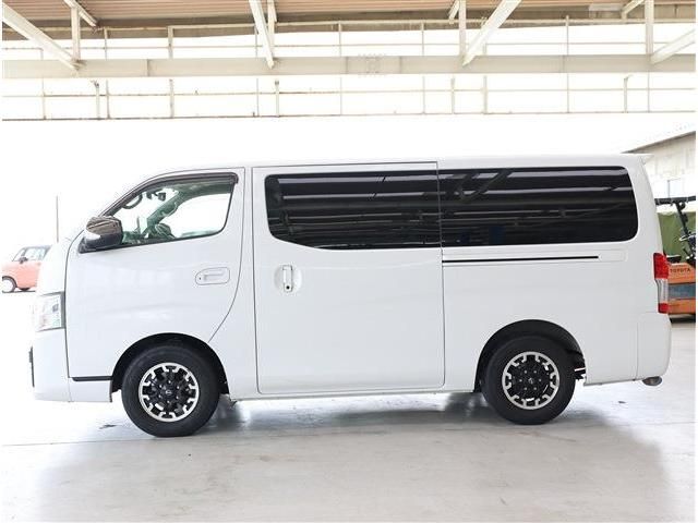 CARAVAN van 2WD