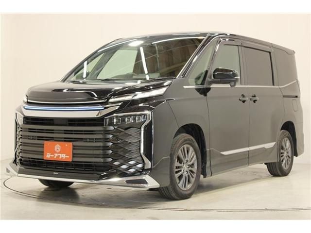 VOXY HYBRID 4WD