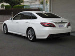 CROWN sedan hybrid