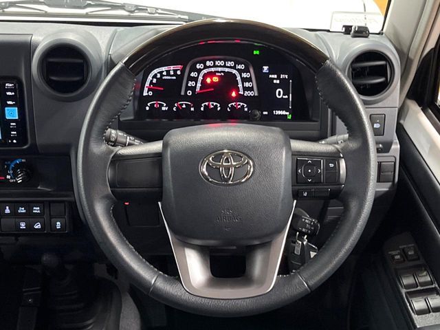 LANDCRUISER 70