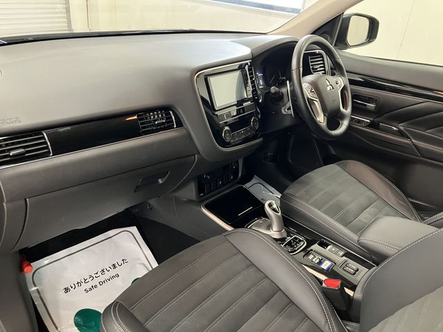 OUTLANDER PHEV