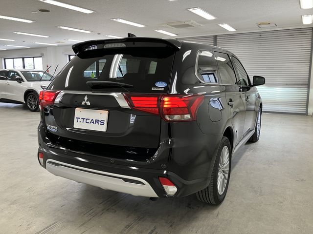 OUTLANDER PHEV