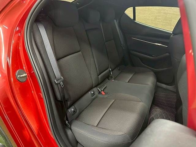 MAZDA3 FASTBACK