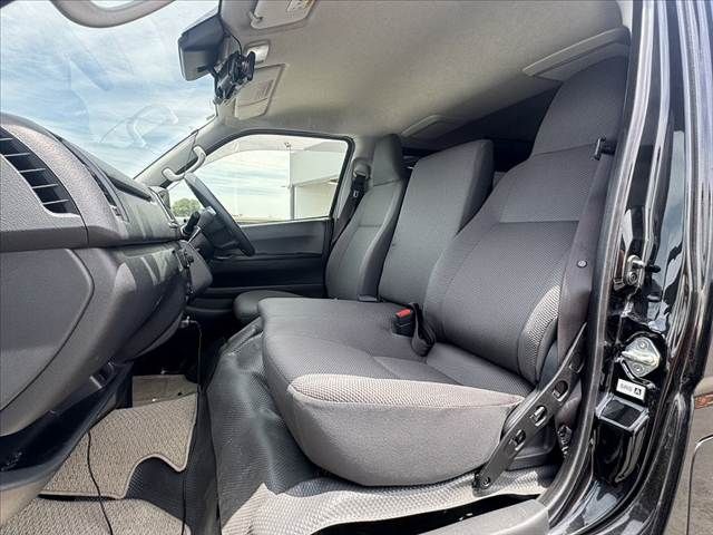 HIACE van 2WD