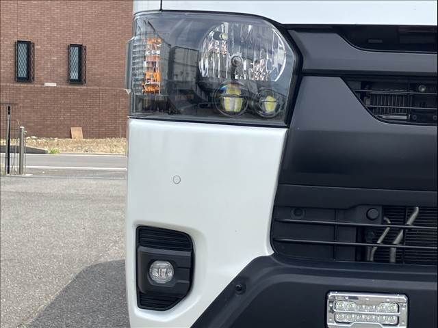 HIACE van 4WD
