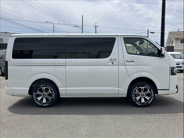 HIACE van 4WD